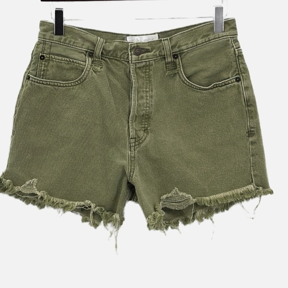 We The Free Makai Button Fly Cotton Denim Cut Off Shorts in Olive Green -Size 28 - Picture 3 of 10